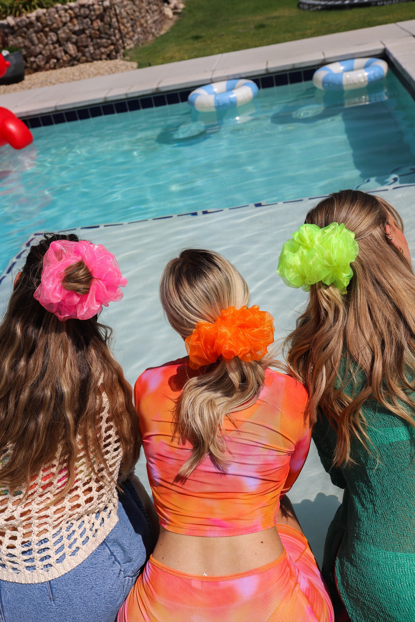 KAXI.co NEON JUMBO ORGANZA SCRUNCHIES